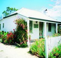 Sarah's Cottage - Accommodation in Brisbane