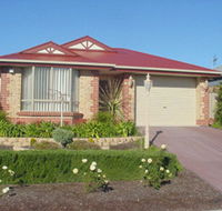 Lakeside Getaway - Accommodation in Brisbane