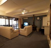 River Shack Rentals - The River Classic - Accommodation in Brisbane