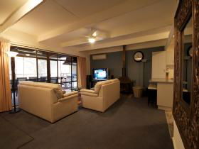 River Shack Rentals - The River Classic - Accommodation in Brisbane 0
