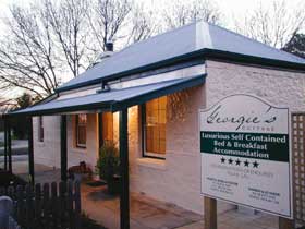 Georgie's Cottage - Accommodation in Brisbane 0