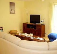 The Liteva Beach House - Accommodation in Brisbane