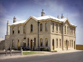 The Customs House - Accommodation in Brisbane 0
