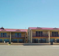Tumby Bay Hotel Seafront Apartments - Accommodation in Brisbane
