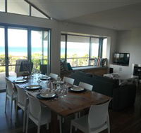 Cassini Beach House - Accommodation in Brisbane