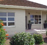 BeachBums Beach House - Accommodation in Brisbane