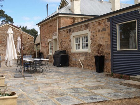 ArtWine Cottages - Accommodation in Brisbane 3