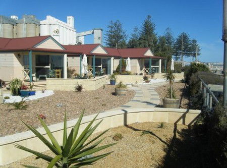 The Mac's Beachfront Villas - Accommodation in Brisbane 1