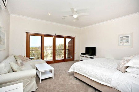 Seascape Retreat - Accommodation in Brisbane 1