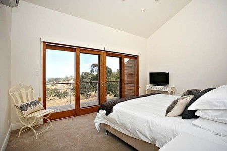 Seascape Retreat - Accommodation in Brisbane 3
