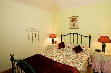 Sarah's Cottage - Accommodation in Brisbane 2