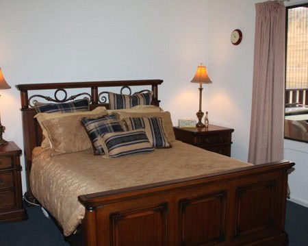 River Shack Rentals - The River Classic - Accommodation in Brisbane 3
