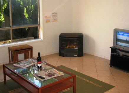 Lakeside Getaway - Accommodation in Brisbane 5