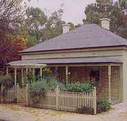 Miriams Cottage - Accommodation in Brisbane