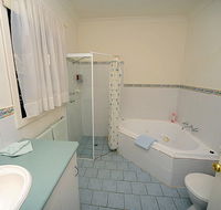 St Helens - Fettlers Cottage - Accommodation in Brisbane