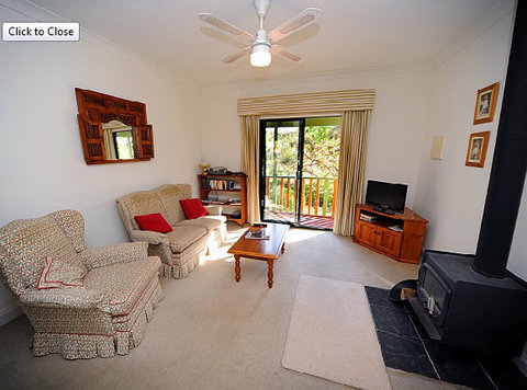 St Helens - Fettlers Cottage - Accommodation in Brisbane 2