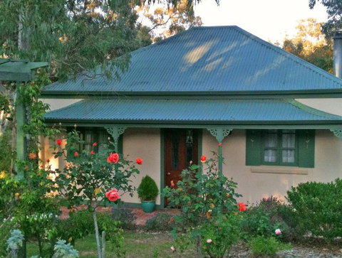 St Helens - Fettlers Cottage - Accommodation in Brisbane 3