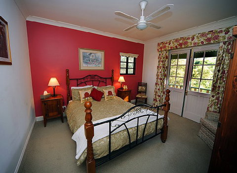 St Helens - Fettlers Cottage - Accommodation in Brisbane 5