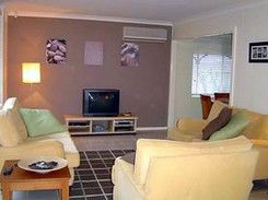 Summerhouse BnB - Accommodation in Brisbane 4