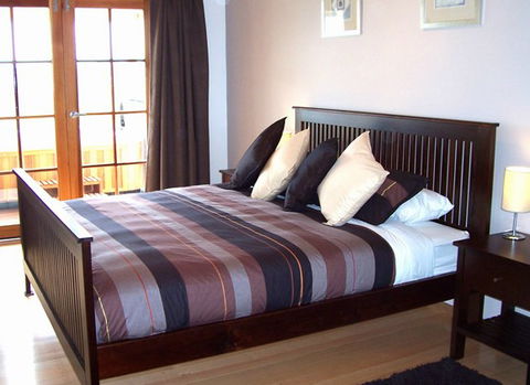 McLaren Ridge 3 - McLaren Ridge Log Cabins - Accommodation in Brisbane 3