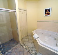 St Helens Cottages- Coach House - Accommodation in Brisbane