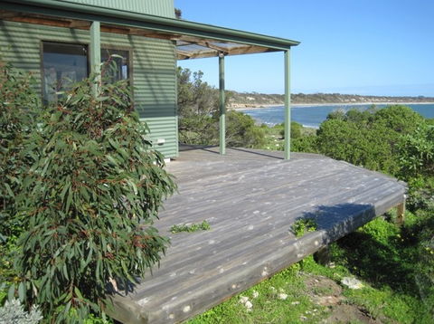 Wallaby Beach House - Accommodation in Brisbane 0