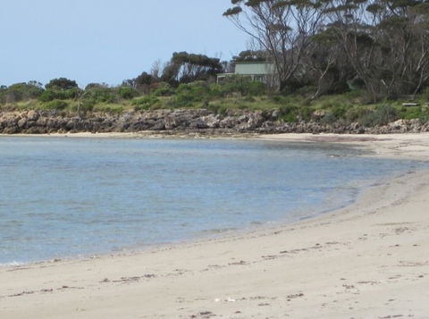 Wallaby Beach House - Accommodation in Brisbane 1