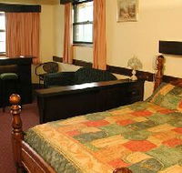 Olde Tudor Hotel - Accommodation in Brisbane