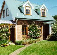 Conmel Cottage - Accommodation in Brisbane