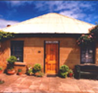 Hamilton's Cottage Collection and Country Gardens - Victorias Cottage - Accommodation in Brisbane