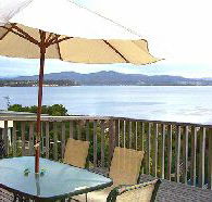 Waterfront on Georges Bay - Accommodation in Brisbane