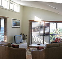 Paradise House - Accommodation in Brisbane