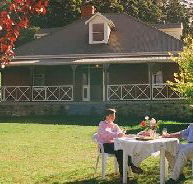 Hartzview Vineyard Homestead - Accommodation in Brisbane