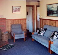 Lake Yalleena Holiday Cabins - Accommodation in Brisbane