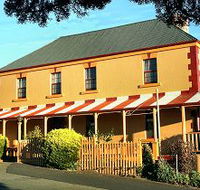 Meredith House And Mews - Accommodation in Brisbane