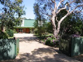 Pelican Bay Bed And Breakfast - Accommodation in Brisbane 0