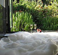 Escape To - Accommodation in Brisbane