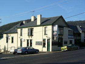 Bush Inn - Accommodation in Brisbane 0