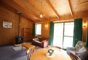 Silver Ridge Retreat - Accommodation in Brisbane 4