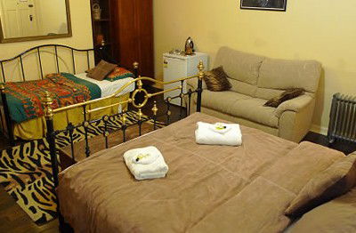 Edinburgh Gallery Bed & Breakfast - Accommodation in Brisbane 2