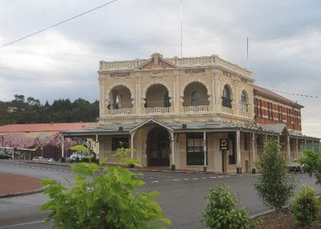 Empire Hotel - Accommodation in Brisbane 1
