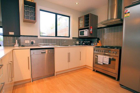 Oakley Place Townhouse - Tasmanian Short Stays - Accommodation in Brisbane 3