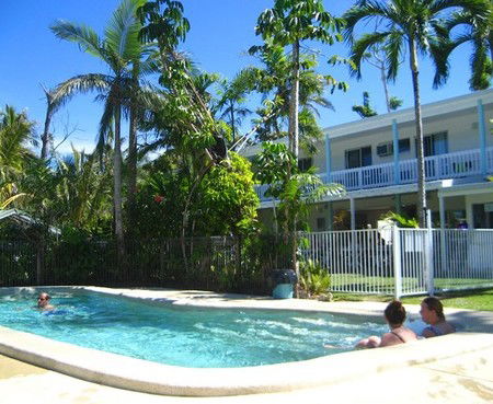 Absolute Backpackers Mission Beach - Accommodation in Brisbane 4