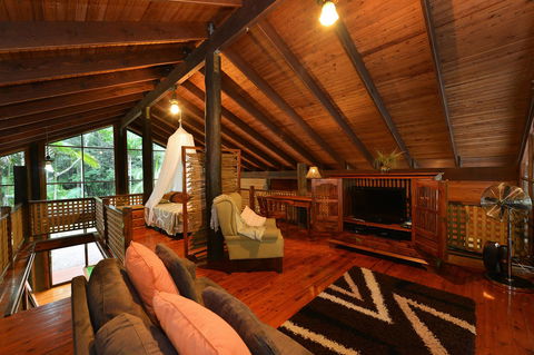 Wait A While Retreat - Accommodation in Brisbane 5