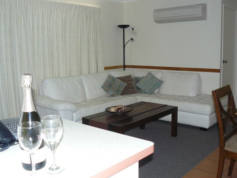 Rainbow Getaway Holiday Apartments - Accommodation in Brisbane 4