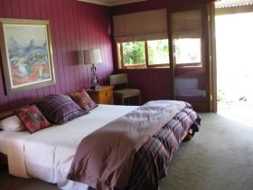 French Cottage And Loft - Accommodation in Brisbane 0
