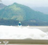 Artisan Spa Views Bed and Breakfast Cottage - Accommodation in Brisbane