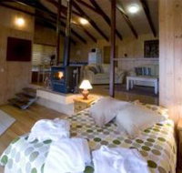 Treetops Seaview Montville - Accommodation in Brisbane
