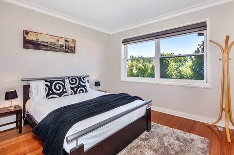 Lake Wendouree Luxury Apartments - Accommodation in Brisbane 2