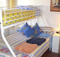 Calm Waters Waterfront Cottages - Accommodation in Brisbane